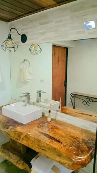 Villa Chale Com Vidros E Hidromassagem São Bento do Sapucaí Exterior foto